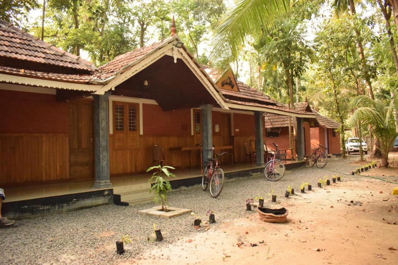 Mundro Green Land Heritage Villa By Voye Homes Mundrothuruth Bagian luar foto